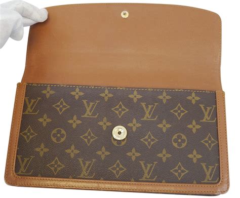 louis vuitton vintage clutch bag.